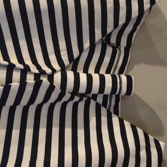 Serra women's small black white stripe open front 2 pocket blazer jacket - Picture 3 of 5